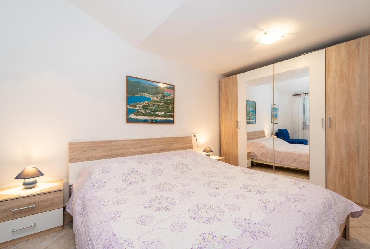 Apartments Mandica Рабац Экстерьер фото