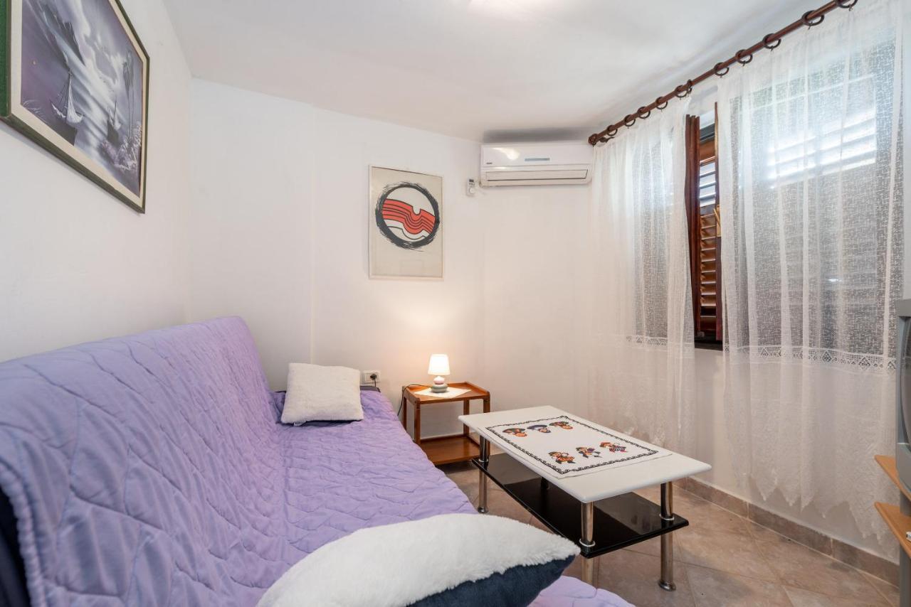 Apartments Mandica Рабац Экстерьер фото