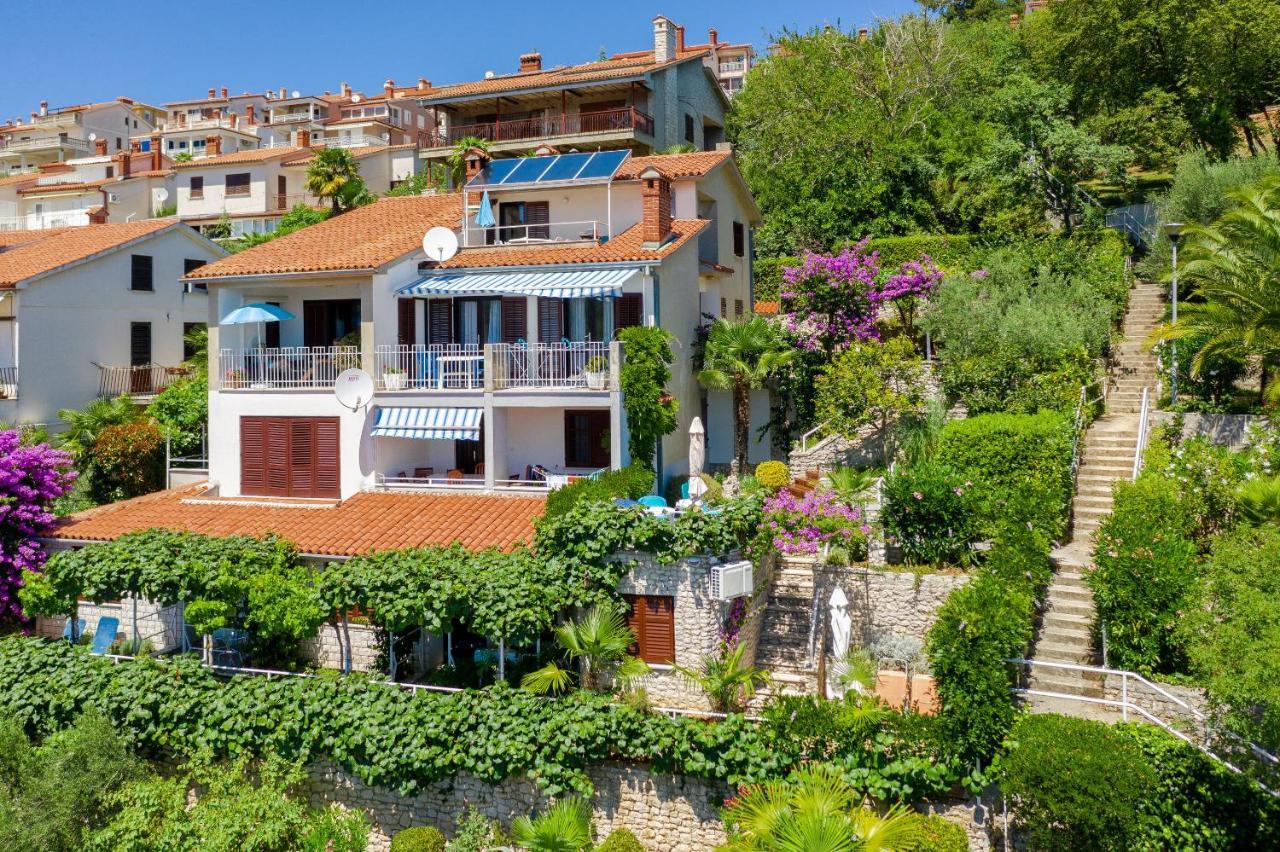 Apartments Mandica Рабац Экстерьер фото
