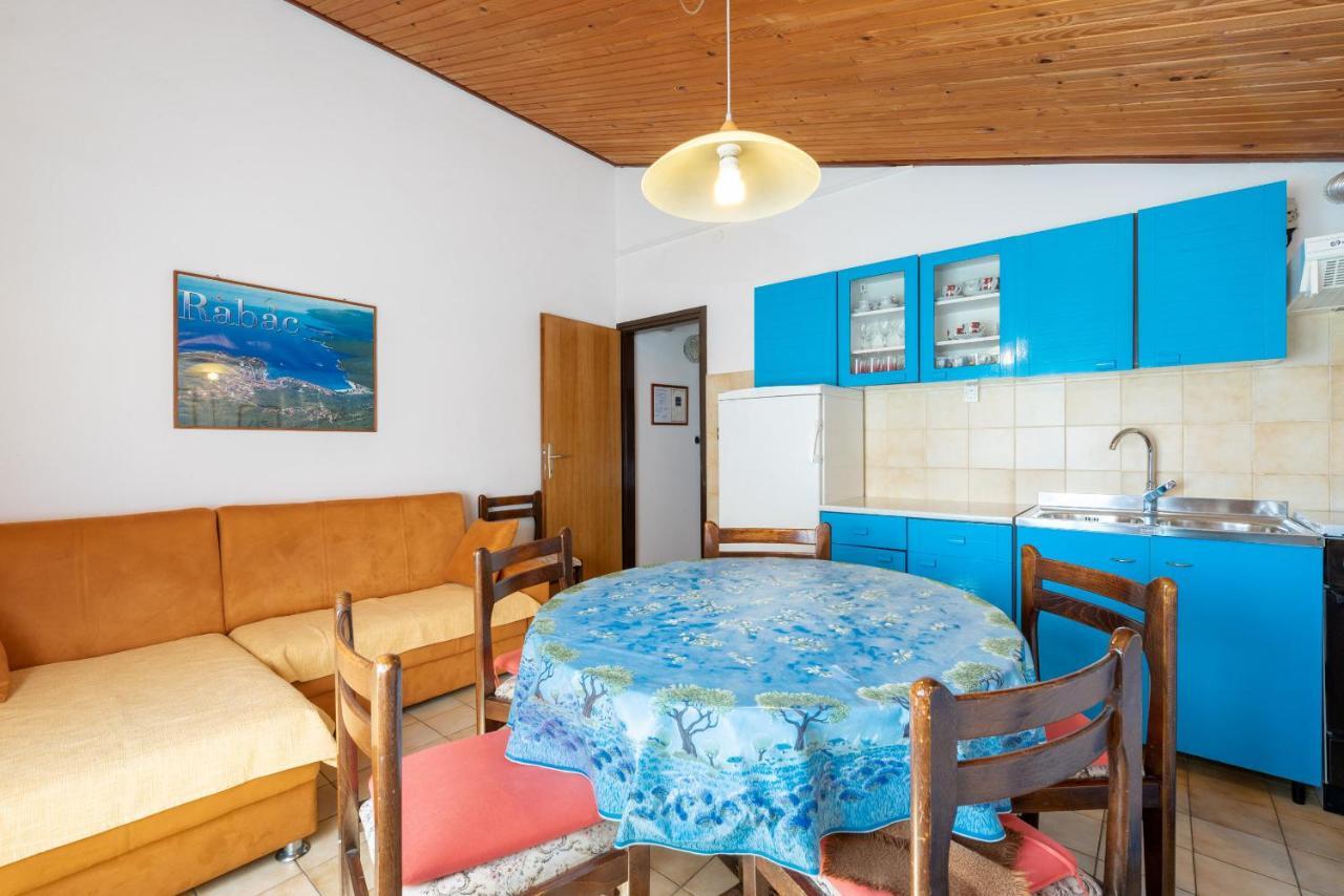 Apartments Mandica Рабац Экстерьер фото