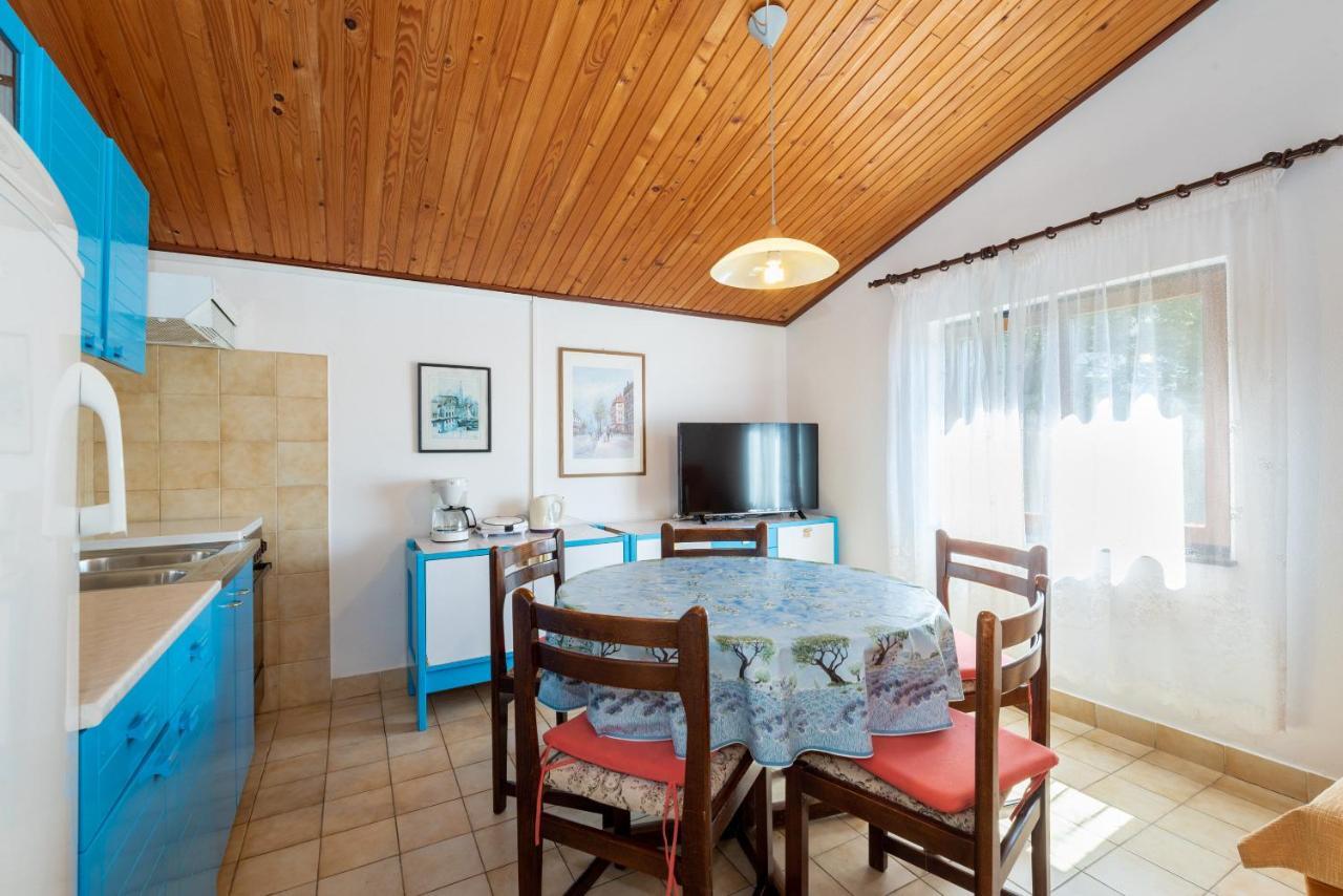 Apartments Mandica Рабац Экстерьер фото