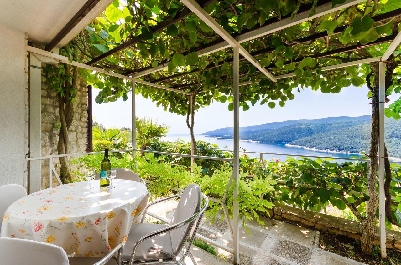 Apartments Mandica Рабац Экстерьер фото